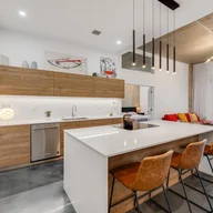 Apartamento a la venta en 11111 Biscayne Blv # 1F, Miami FL 33181