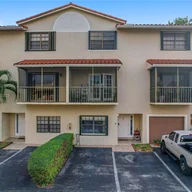 Apartamento a la venta en 9846 Hammocks Blvd # 105, Miami FL 33196