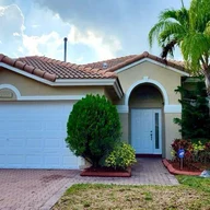 Casa a la venta en 1688 NW 144th Way, Pembroke Pines FL 33028