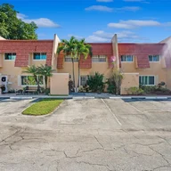 Casa a la venta en 12 Meacham Ln # 12, Tamarac FL 33319