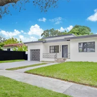 Casa a la venta en 311 NE 90th St, Miami FL 33138
