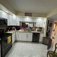 Apartamento a la venta en 1000 SW 125th Ave # 207N, Pembroke Pines FL 33027