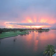 Apartamento a la venta en 9102 W Bay Harbor Dr # 4B, Bay Harbor Islands FL 33154