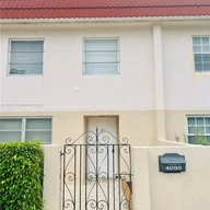 Casa a la venta en 4098 Inverrary Dr # 12E, Lauderhill FL 33319