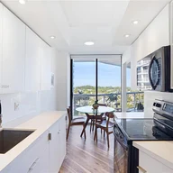 Apartamento a la venta en 3610 Yacht Club Dr # 716, Aventura FL 33180