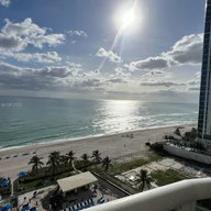 Apartamento a la venta en 17555 Collins Ave # 1504, Sunny Isles Beach FL 33160