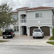 Casa a la venta en 17704 SW 134th Pl, Miami FL 33177