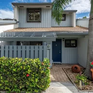 Casa a la venta en 1551 N 14th Ter, Hollywood FL 33020