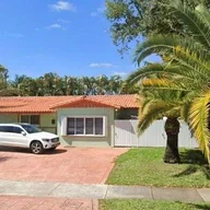 Casa a la venta en 8530 SW 99th Ct, Miami FL 33173
