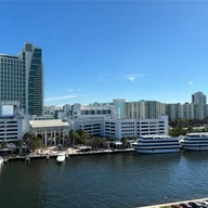 Apartamento a la venta en 400 Leslie Dr # 1122, Hallandale Beach FL 33009