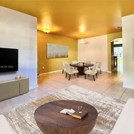 Casa a la venta en 21111 NW 14th Pl # 33, Miami Gardens FL 33169