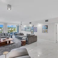 Apartamento a la venta en 5660 Collins Ave # 2A, Miami Beach FL 33140