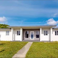 Home for sale in 700 NW 9th Ct, Hallandale Beach FL 33009