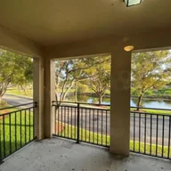 Apartamento a la venta en 2406 Centergate Dr # 201, Miramar FL 33025