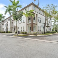 Apartamento a la venta en 4465 SW 160th Ave # 101, Miramar FL 33027