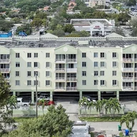 Apartamento a la venta en 616 NW 26th Ave # 504, Miami FL 33125