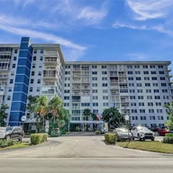 Apartamento a la venta en 4200 Hillcrest Dr # 619, Hollywood FL 33021
