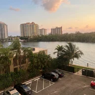 Apartamento a la venta en 888 Intracoastal Dr # 4E, Fort Lauderdale FL 33304