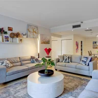 Apartamento a la venta en 151 Crandon Blvd # 230, Key Biscayne FL 33149