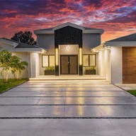 Casa a la venta en 13540 SW 98th Ct, Miami FL 33176