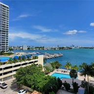 Apartamento a la venta en 7545 E Treasure Dr # 7C, North Bay Village FL 33141
