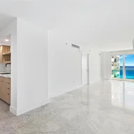 Apartamento a la venta en 6917 Collins Ave # 1009, Miami Beach FL 33141