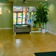 Apartamento a la venta en 900 Saint Charles Pl, Pembroke Pines FL 33026