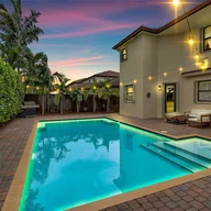 Casa a la venta en 4374 SW 164th Ct, Miami FL 33185