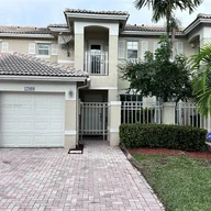 Casa a la venta en 17099 NW 23rd St # 0, Pembroke Pines FL 33028