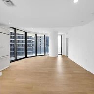 Apartamento a la venta en 45 SW 9th St # 2101, Miami FL 33130