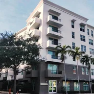 Apartamento a la venta en 2401 NE 65th St # 608, Fort Lauderdale FL 33308