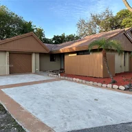 Casa a la venta en 19905 NE 10th Place Way, Miami FL 33179