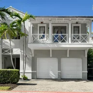 Casa a la venta en 7732 Atlantic Way, Miami Beach FL 33141