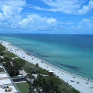 Apartamento a la venta en 6801 Collins Ave, Miami Beach FL 33141