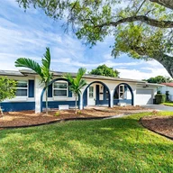 Casa a la venta en 1360 NW 73rd Ave, Plantation FL 33313