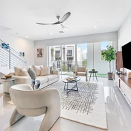 Apartamento a la venta en 1025 NE 18th Ave # 306, Fort Lauderdale FL 33304