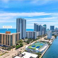 Apartamento a la venta en 2501 S Ocean Dr # 1102, Hollywood FL 33019