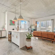 Apartamento a la venta en 133 NE 2nd Ave # 1013, Miami FL 33132