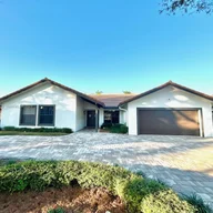 Casa a la venta en 9821 NW 10th Ct, Plantation FL 33322