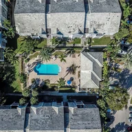 Apartamento a la venta en 11133 SW 8th St # 204, Pembroke Pines FL 33025