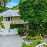 Casa a la venta en 3605 N Bay Homes Dr, Miami FL 33133