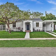 Casa a la venta en 1050 NE 138th St, North Miami FL 33161