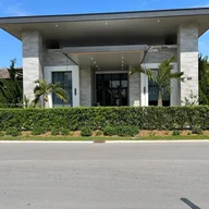 Apartamento a la venta en 8167 NW 41st St # 309, Doral FL 33166