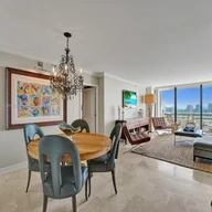 Apartamento a la venta en 20225 NE 34th Ct # 2017, Aventura FL 33180