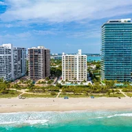 Apartamento a la venta en 10185 Collins Ave # 717, Bal Harbour FL 33154