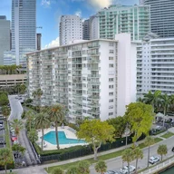 Apartamento a la venta en 1408 Brickell Bay Dr # 518, Miami FL 33131