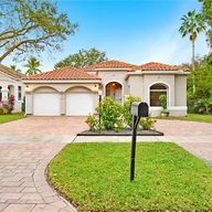 Casa a la venta en 3701 N Columbus Way N, Cooper City FL 33026