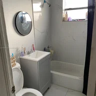 Casa a la venta en 11525 NW 11th Ave, Miami FL 33168