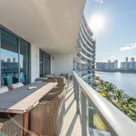 Apartamento a la venta en 3250 NE 188th St # 504, Aventura FL 33180