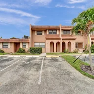 Apartamento a la venta en 33 Toledo Ct # 35, Davie FL 33324